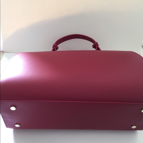 SOLD ON HOLD ---TAKE 50% OFF! ITALIAN NARDELLI BAG - Picture 7 of 8